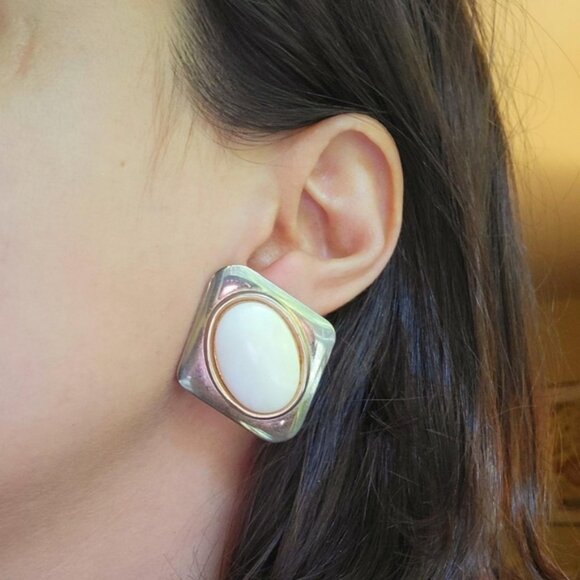 Vintage Modernist Chunky Stud Earrings - Picture 4 of 12